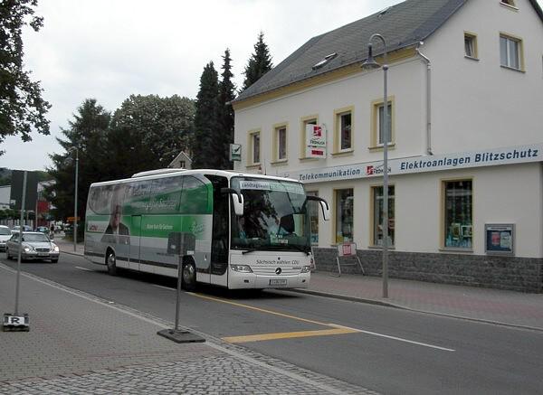 August 2004: CDU-Wahlkampf-Bus mit dem damaligen Ministerpräsidenten Georg Milbradt.