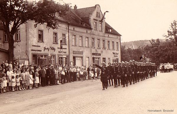 Feuerwehrumzug Einsiedel 1930er Jahre.