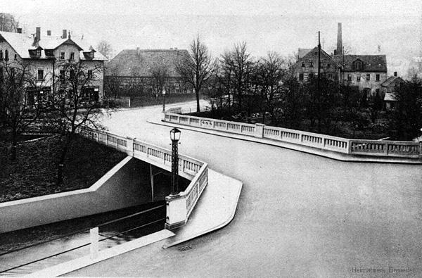 Untere Brücke kurz nach der Fertigstellung