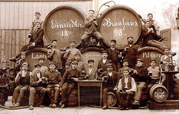 Belegschaft der Brauerei Schwalbe 1898