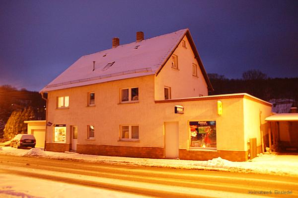 Einsiedler Hauptstr. 83 im Dezember 2005 (früher Milch HO)