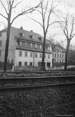 Einsiedler Hauptstr. 1 mit Doppelgleis