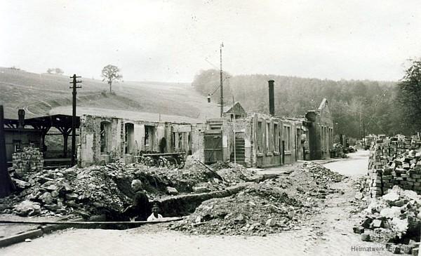 Ruine Bahnhof Einsiedel Mai 1945