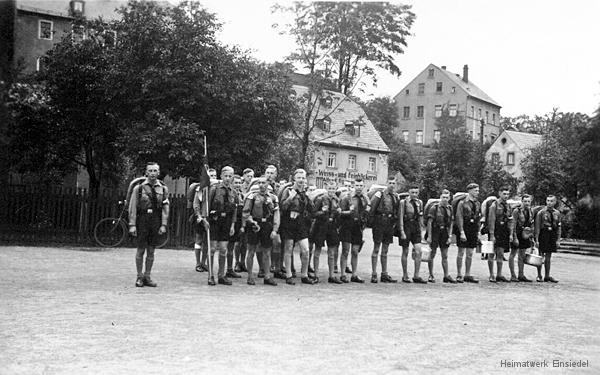 HJ stellt auf dem Plan in Einsiedel