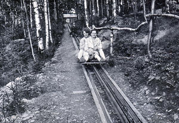 Schlittenaufzug der Sommerrodelbahn Einsiedel