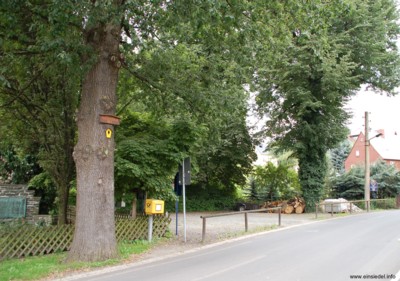 Prakplatz an der Friedenseiche in Berbisdorf 2005