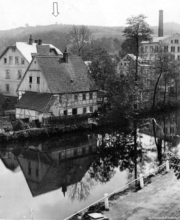 Totengräberhäusl Fabrik und Riesenpilz auf der Körnerhöhe