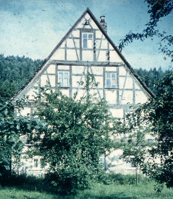 Fachwerkhaus mit Hirschgeweih