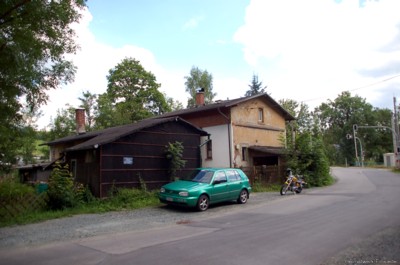 Ehemaliges Bahnhäuschen an der Kurt-Franke-Straße in Einsiedel 2007