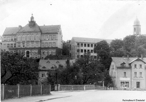 Einsiedler Schulen: Der Rohbau der neuen Schule ist fertig