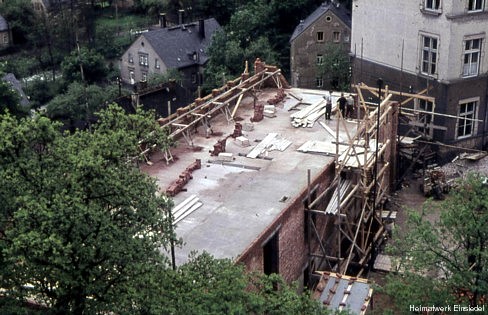 Schulneubau Einsiedel, von der Kirche aus fotografiert