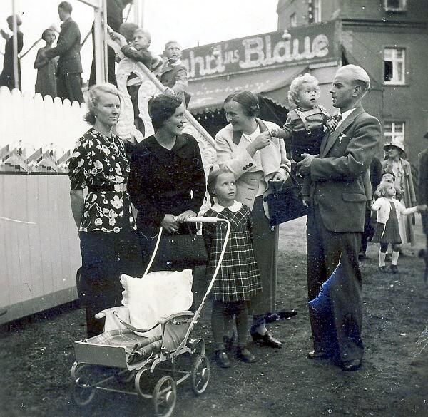 Kirmes auf der Idawiese in Einsiedel 1937