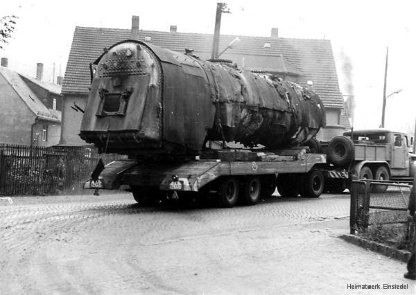 Abtransport des Lokkessels aus dem Einsiedler Brauhaus (volkseigen)