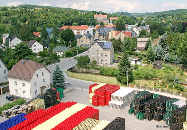 Blick vom Dach des Einsiedler Brauhauses auf das grundstück in der Hauptstr. 119 in Einsiedel, mit und ohne Roscher-Häusel