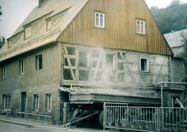 Entfernung Fachwerk im Haus von Werner Glöß in Einsiedel