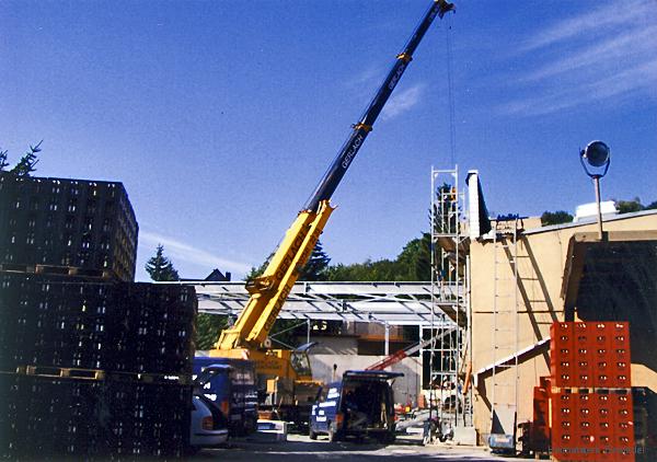 Bau eines neuen Vollgutlagers in der Privatbrauerei "Einsiedler Brauhaus" im Herbst 2004