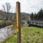 Das Schild "Oberfösterbrücke ist weg - Bilder vom Tage