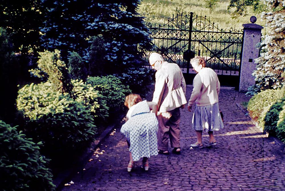 Hinter dem Tor in der Eibenberger Straße 34 in Einsiedel