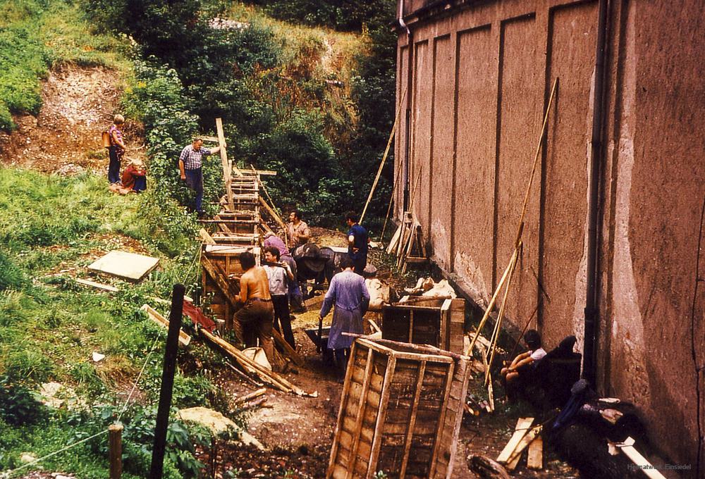 Fundamentarbeiten für die neue Kegelbahn