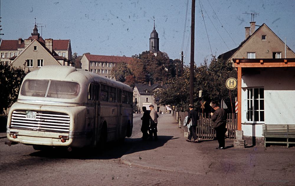Ikarus-Bus in Einsiedel Mitte der 1960er Jahre