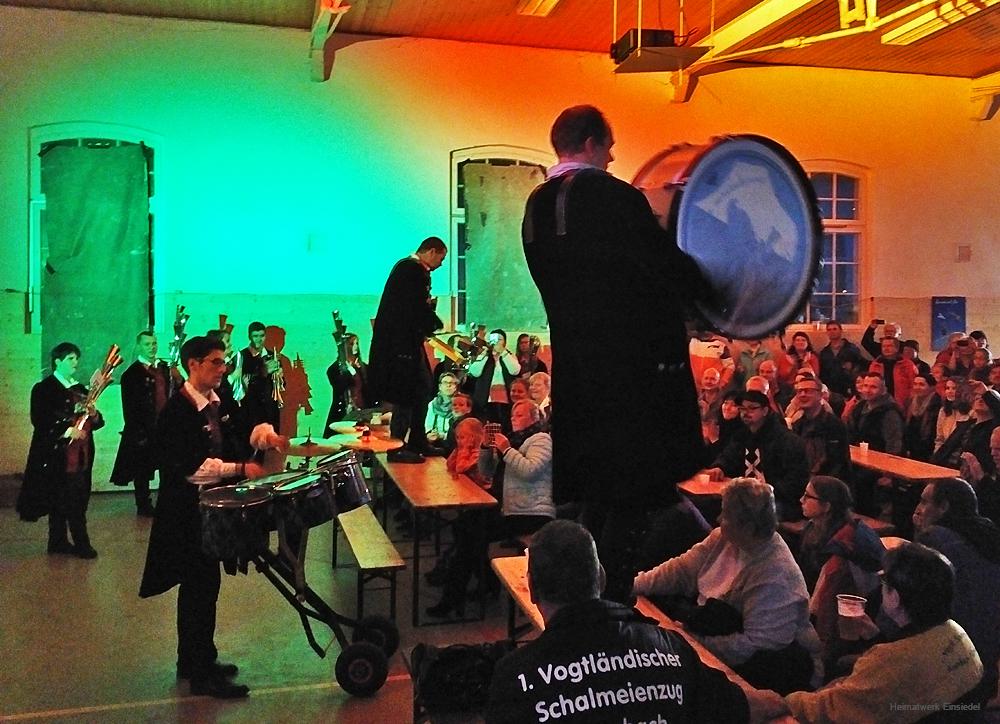 365 Tage Info-Stand Einsiedel - Schalmeien