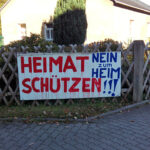Banner gegen die geplante Erstaufnahmeeinrichtung in Einsiedel am 30. September 2015.